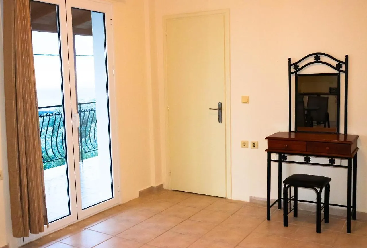 Orizontas Studios & Apartments Svoronata Aparthotel