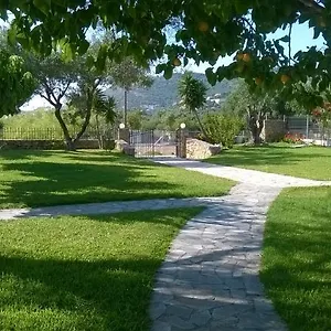Aparthotel Pythos