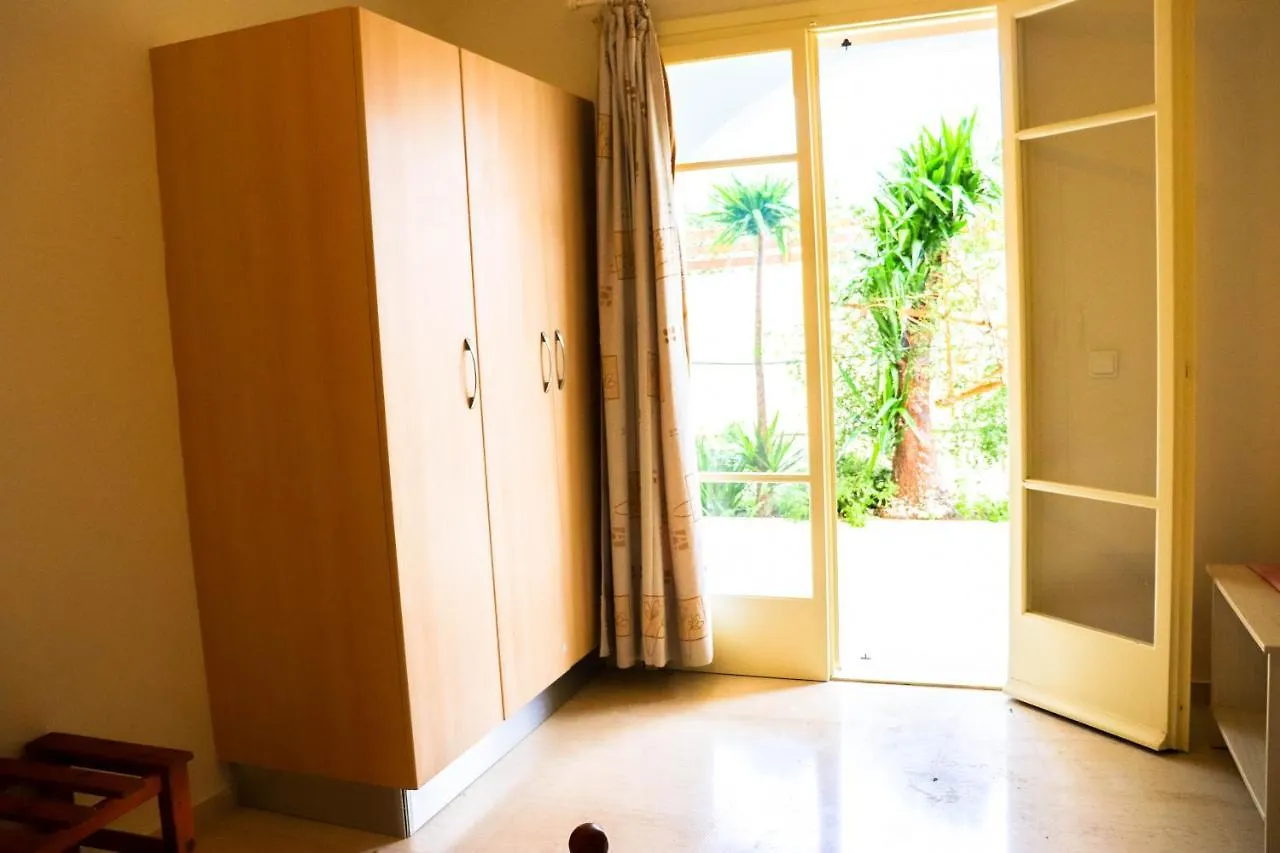 Orizontas Studios & Apartments 스보로나타 2*,  그리스